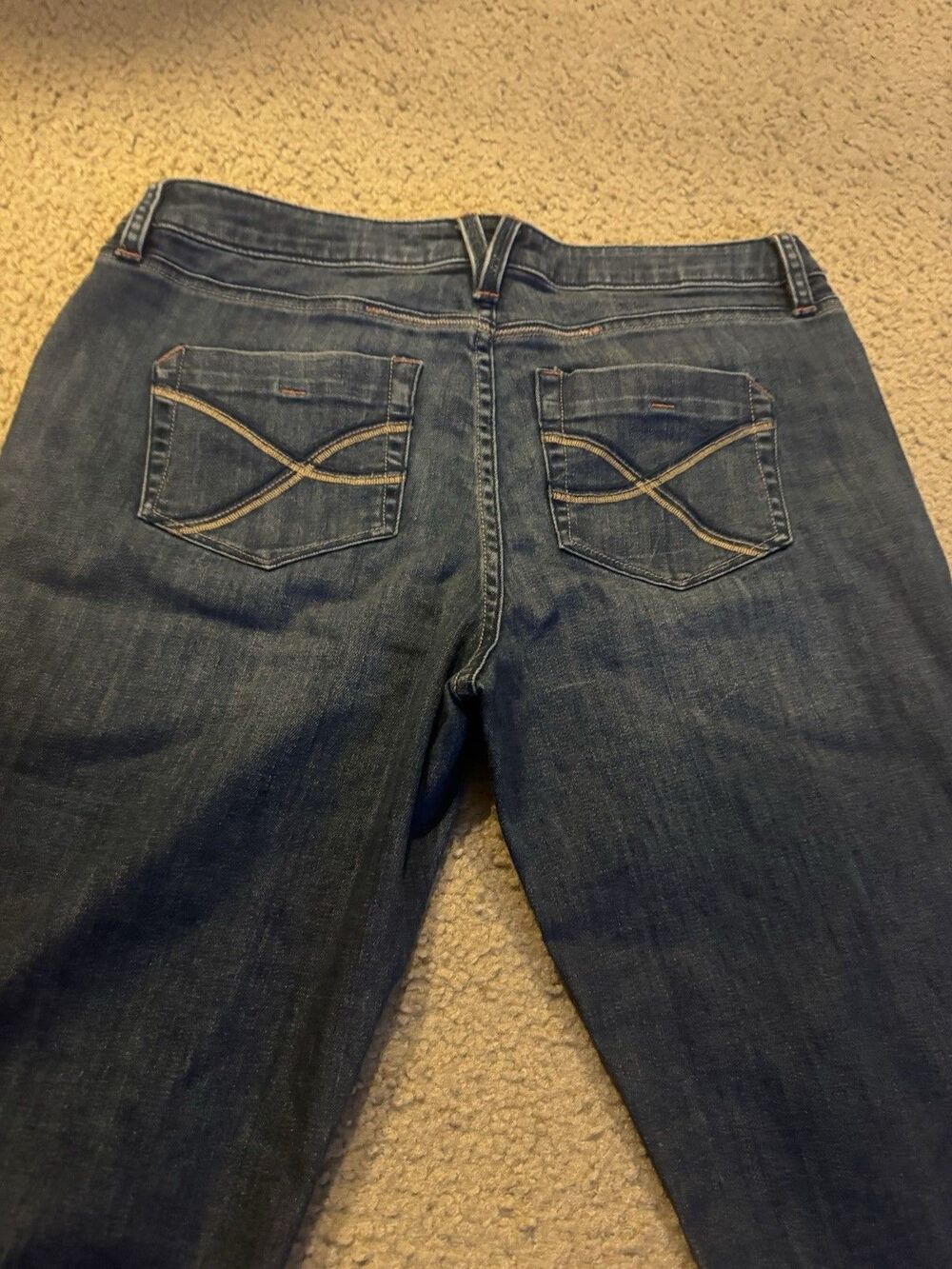 Tommy Bahama Womens Size 12 Blue Denim Mid Rise Jeans - Picture 4 of 16